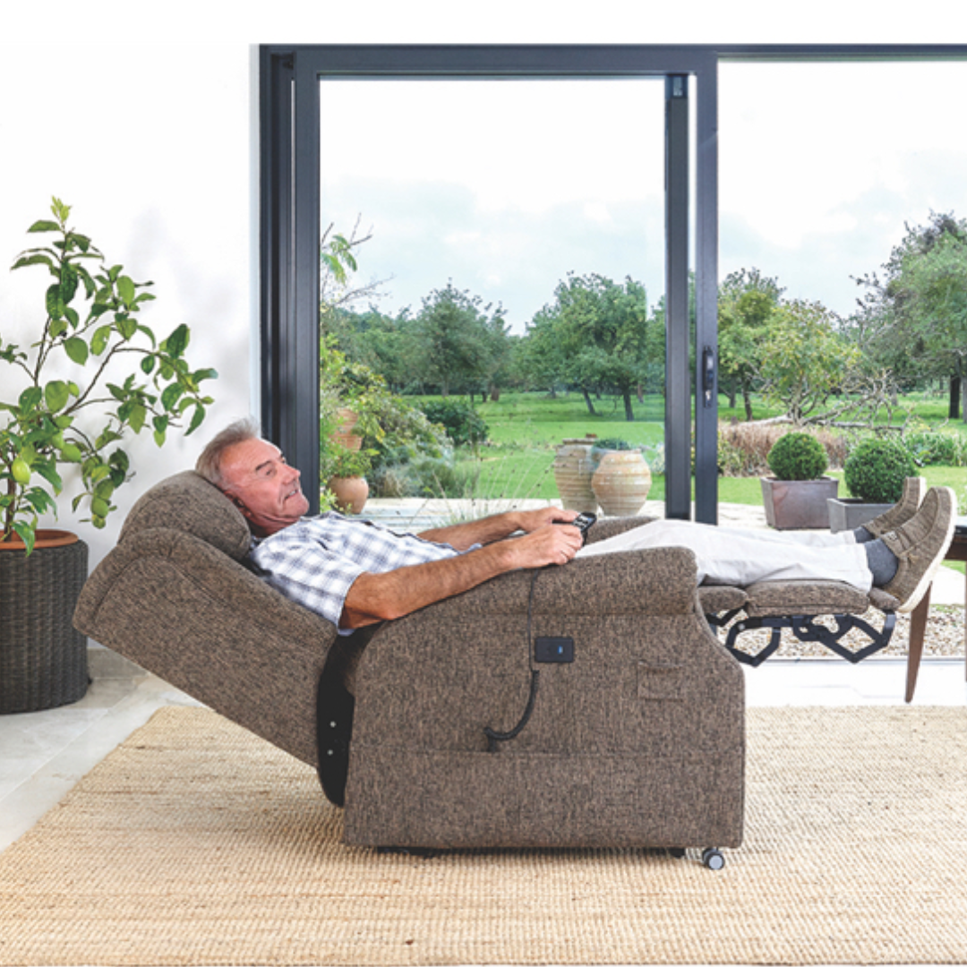 Iconic Riser Recliner - MobilityCo
