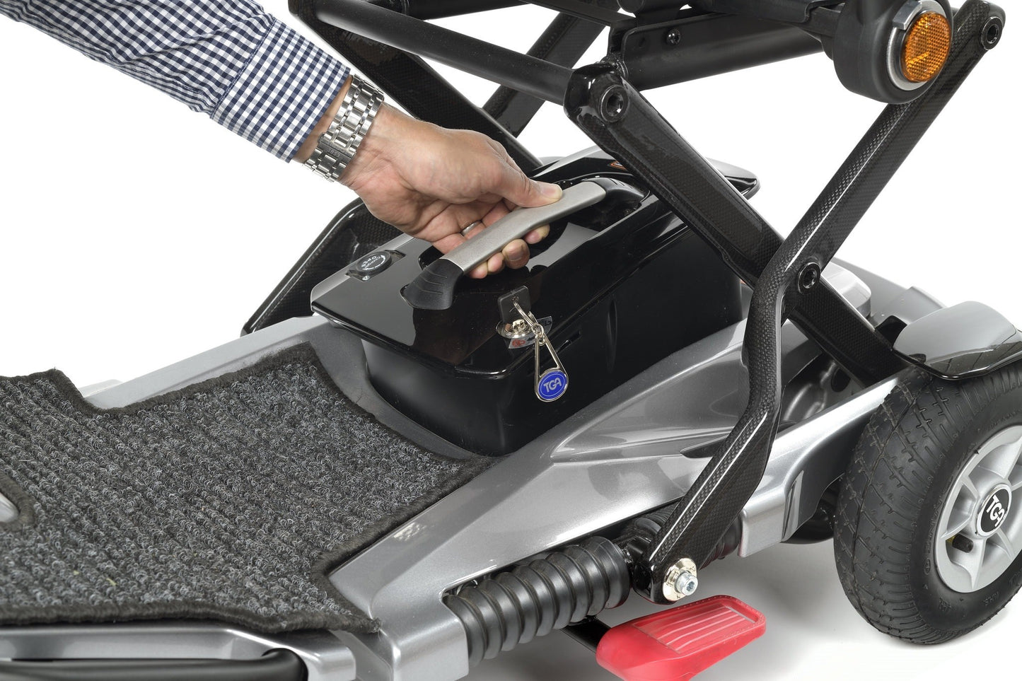 Minimo Autofold 4 mph Mobility Scooter - MobilityCo