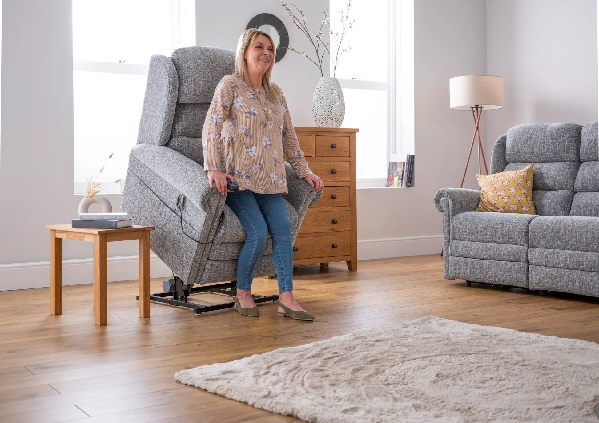 Dorchester Premier Riser Recliner - MobilityCo