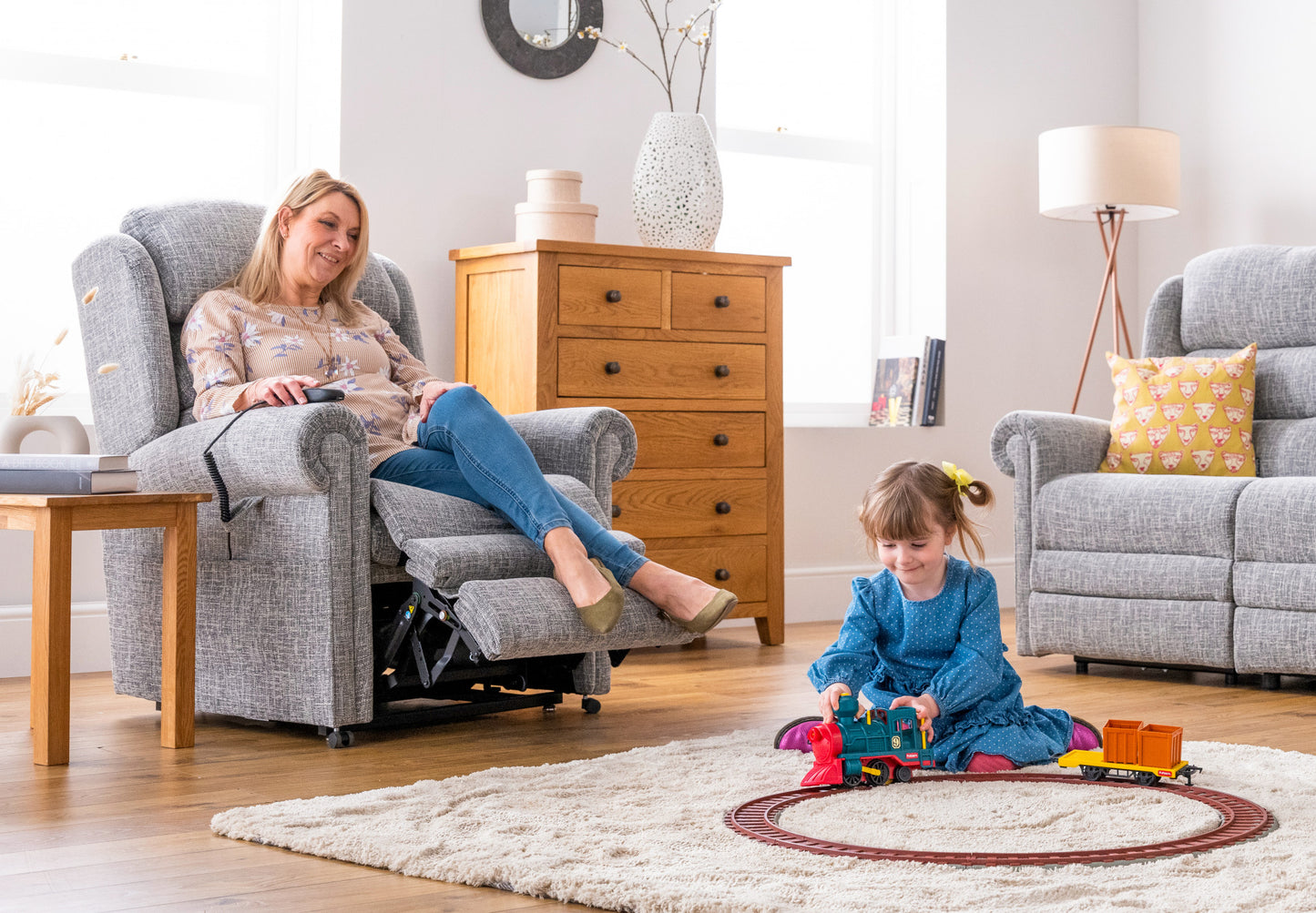 Dorchester Premier Riser Recliner - MobilityCo