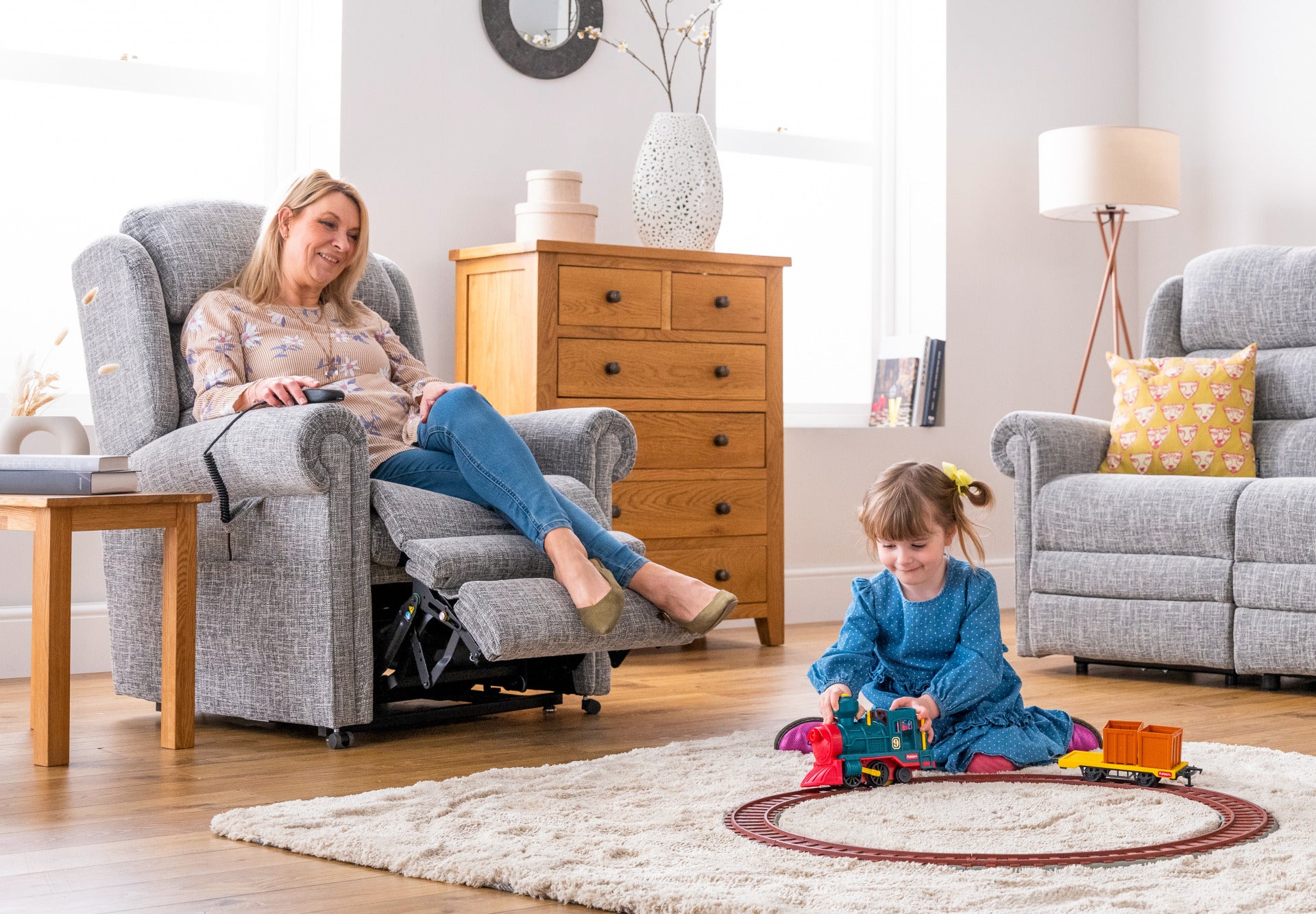 Dorchester Premier Riser Recliner - MobilityCo
