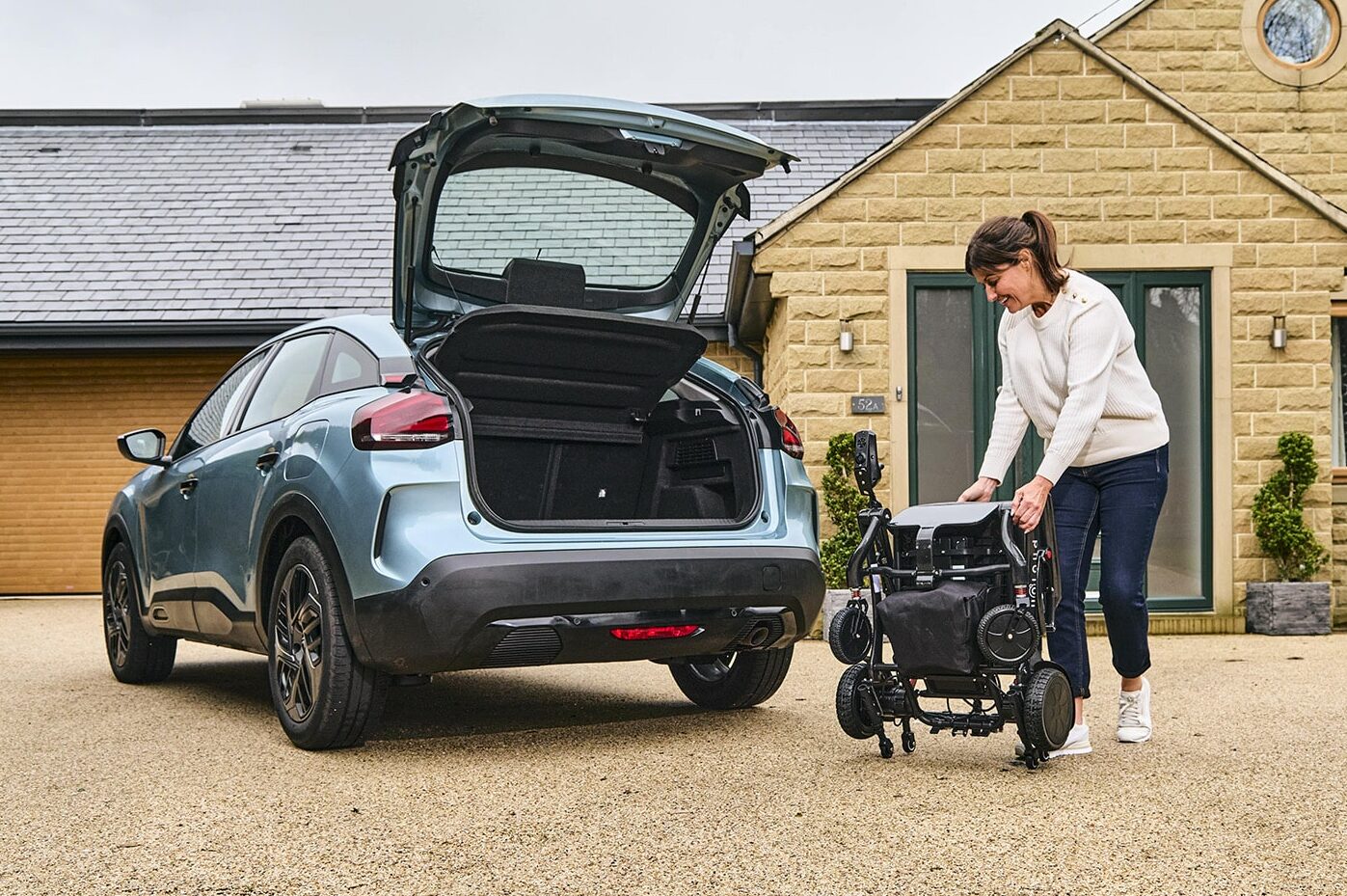 Photon Folding Electric Wheelchair - MobilityCo