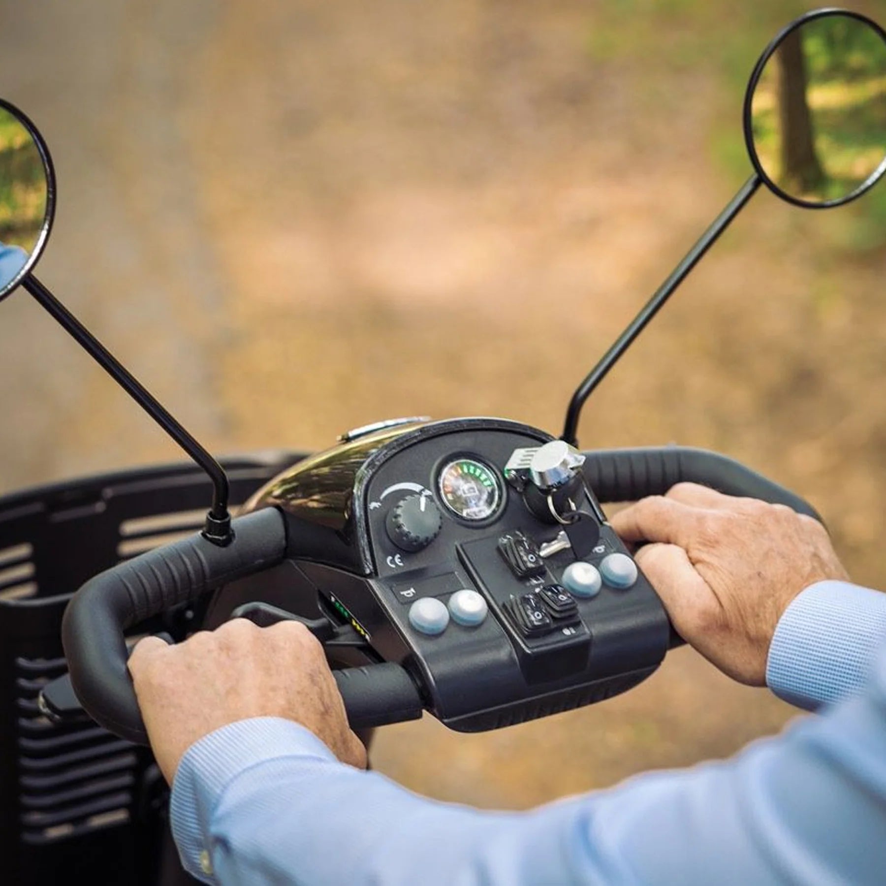 Pursuit 2.0 - 8 mph Mobility Scooter - MobilityCo