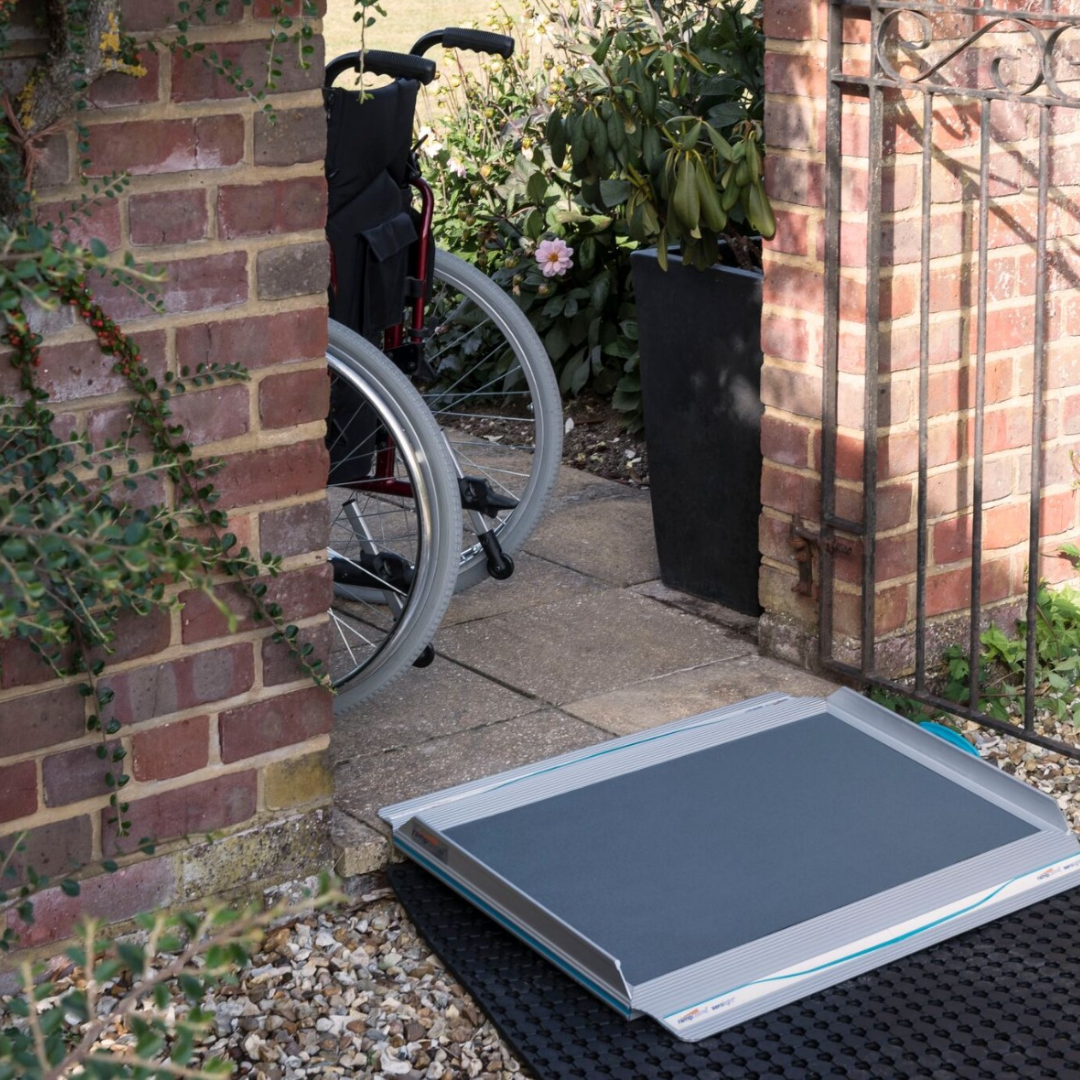 Aerolight Classic- Premium non-folding ramp - MobilityCo